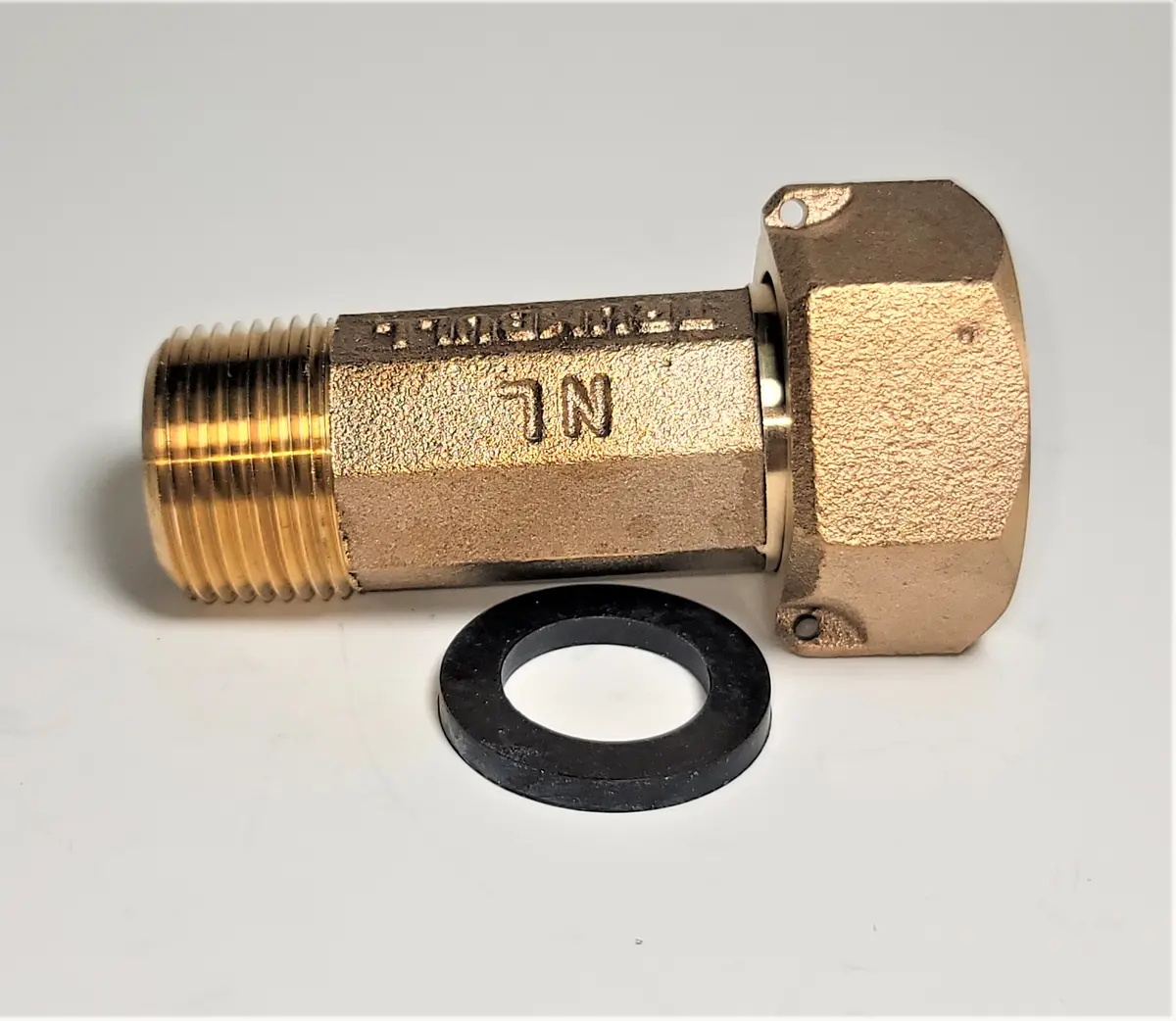 3/4" Short Water Meter Coupling, Lead-Free Brass, 3/4" Fem Swivel Nut X 3/4" Male Npt 1