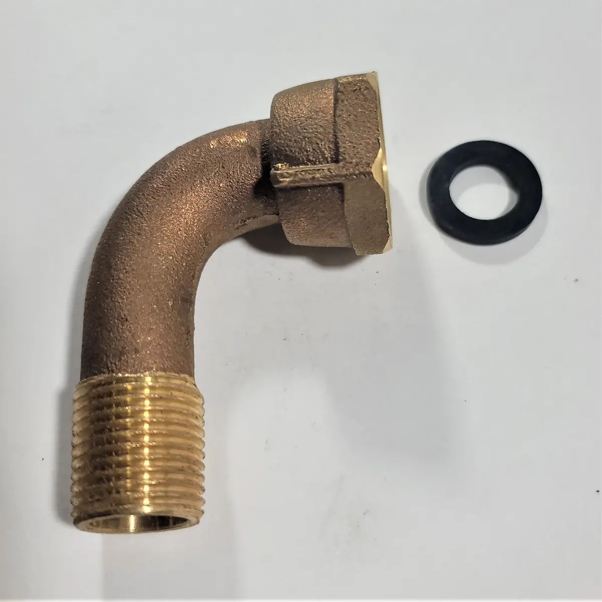 1/2" Angle Water Meter Coupling, No-Lead Brass 5/8" Swivel Cplg. Nut X 1/2" Npt 1