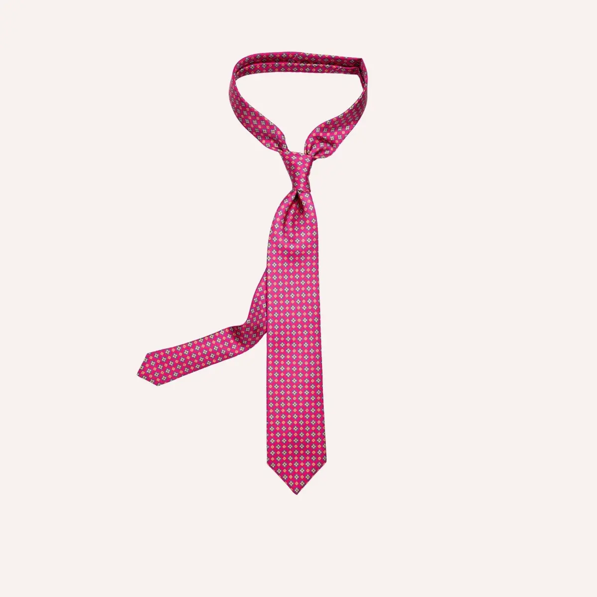 Red Medallion Pattern Silk Tie 1