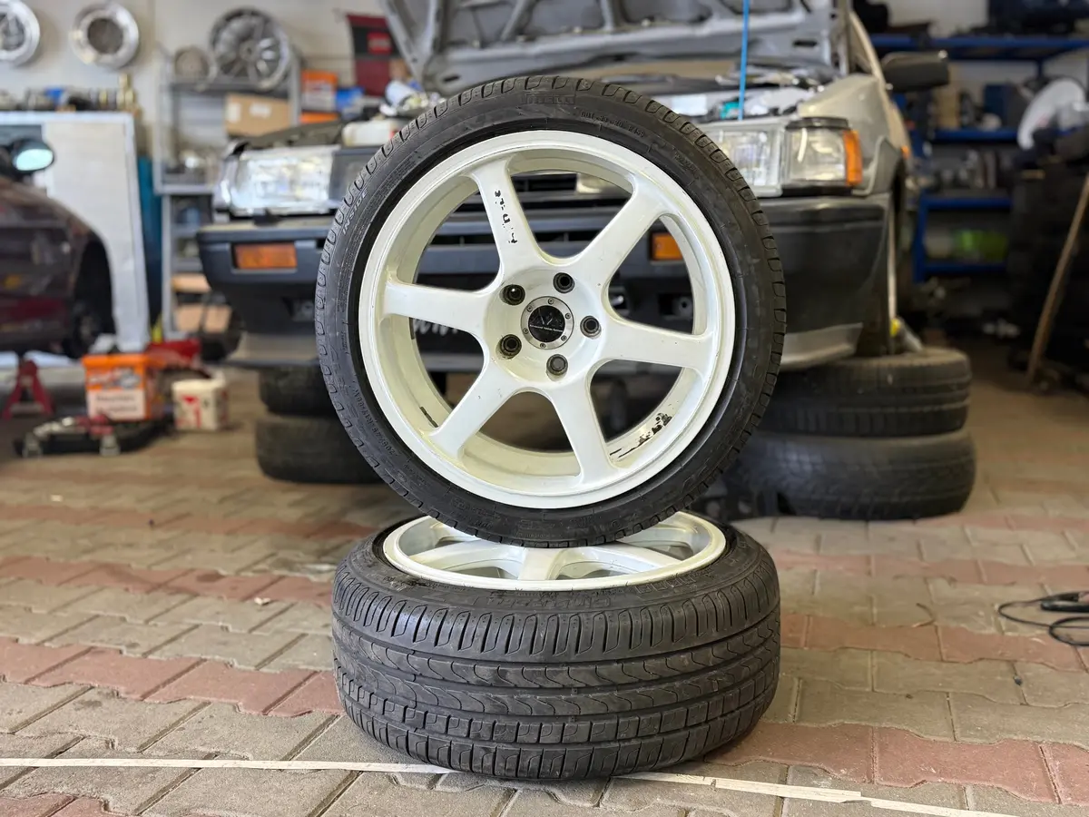 Advan Avs Model 6 - Pair 1