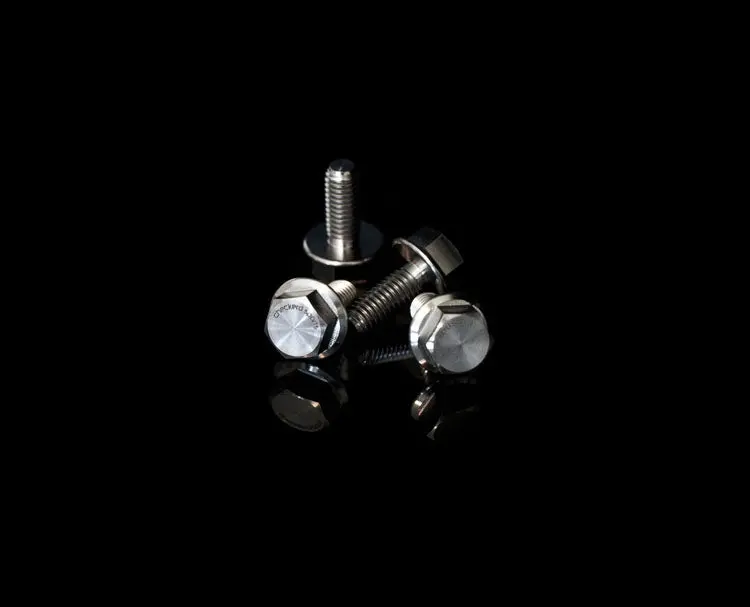 Titanium M8 Flanged Bolt 1