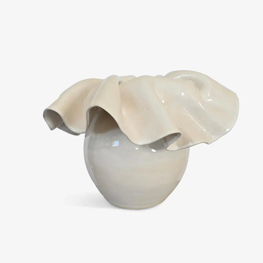 Droopy Wave Vase 1