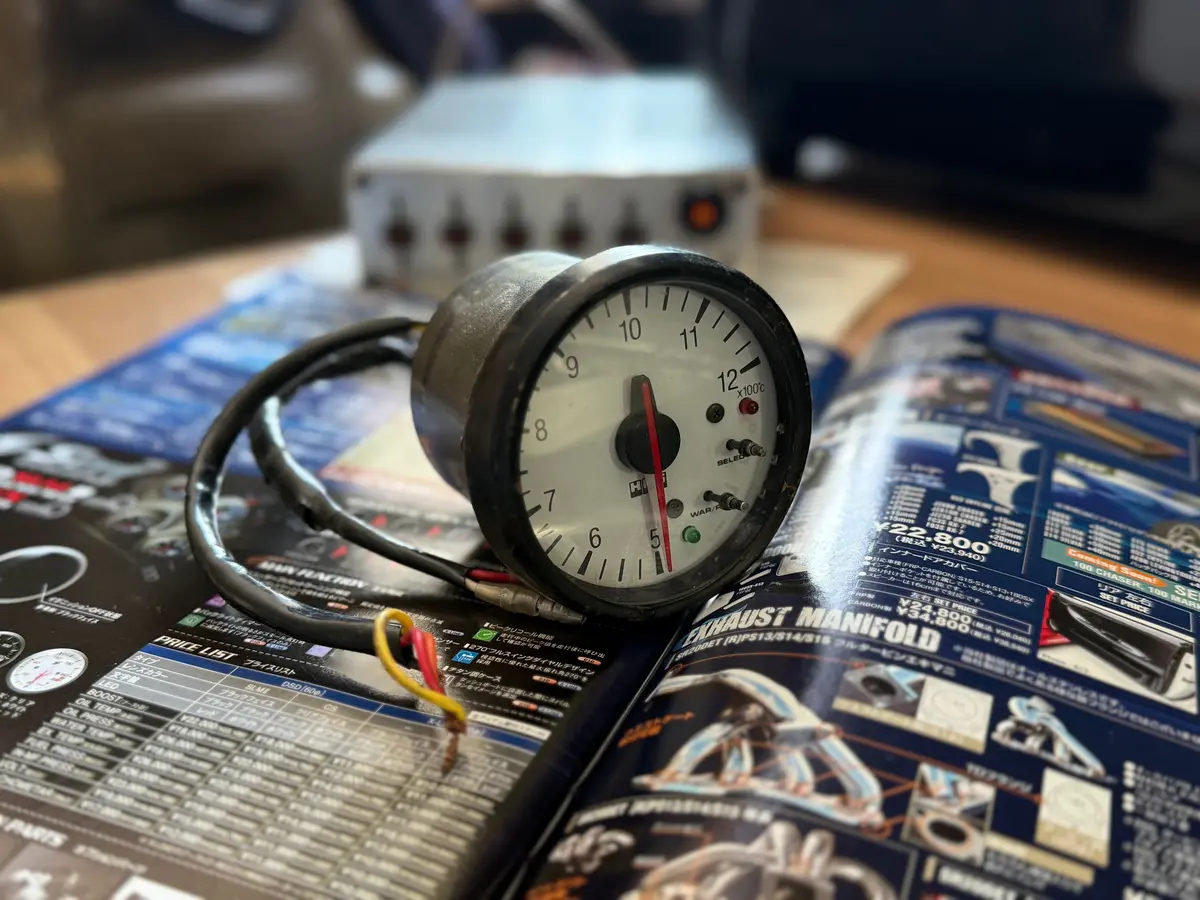 Hks Exhaust Gas Temperature Gauge - White 1
