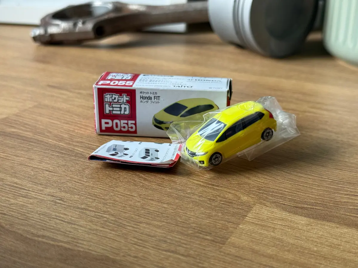Pocket Tomica P055 Honda Fit (Yellow) 1