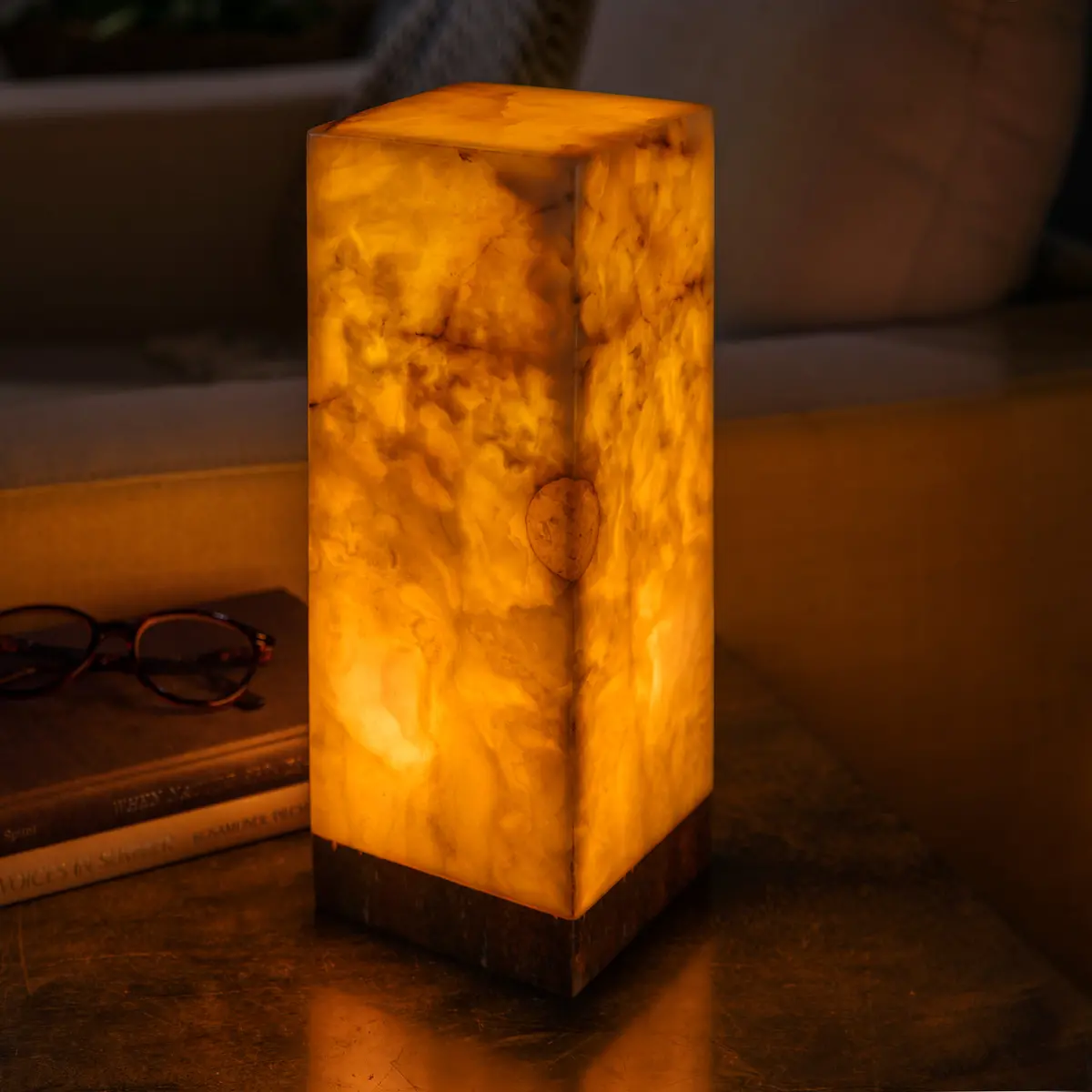 Onyx Light Tower From Mexico - 12" 1