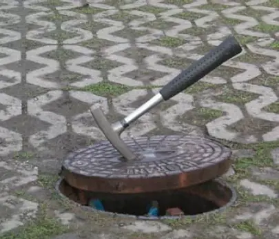 Waterworks Valve Box Lid Hammer - Valve Box And Manhole Hammer And Lifter 1