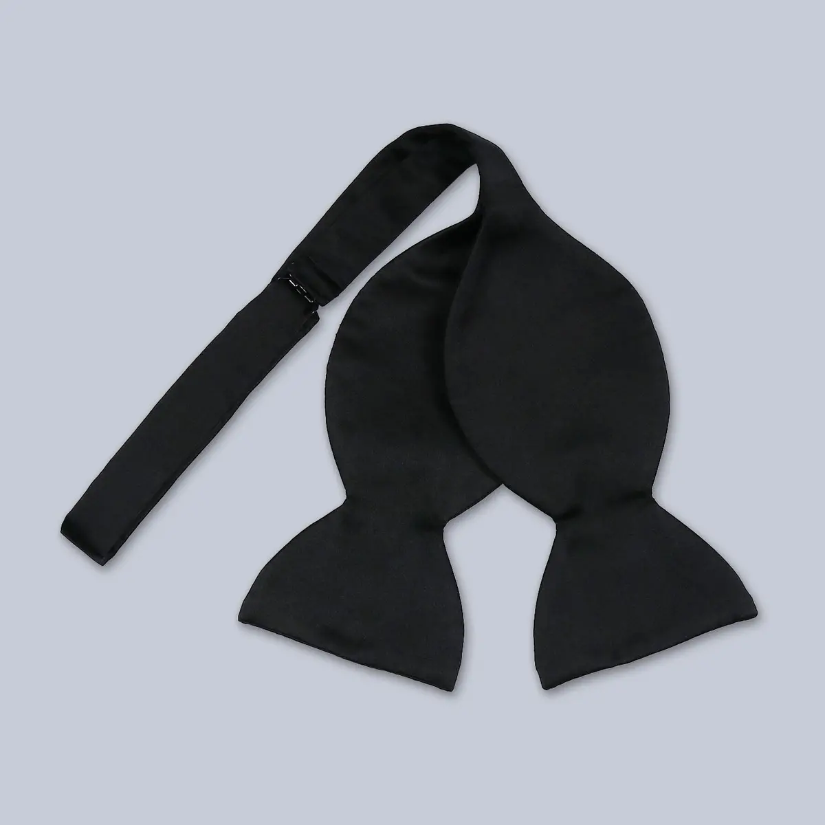 Black Silk Large Bow Tie 1