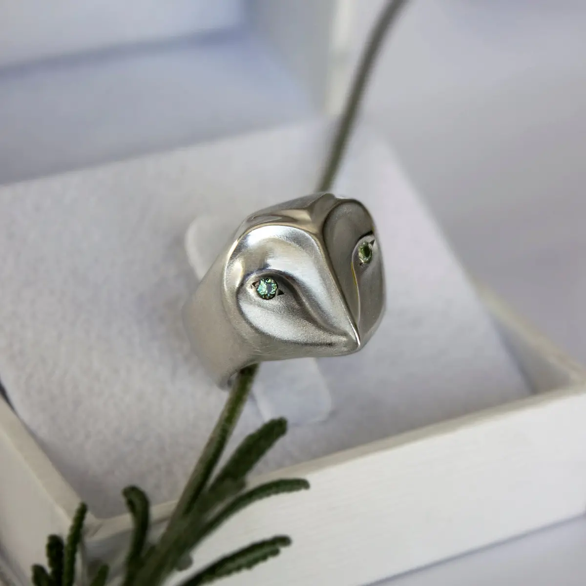Barn Owl Ring With Sage Green Sapphire Eyes 1