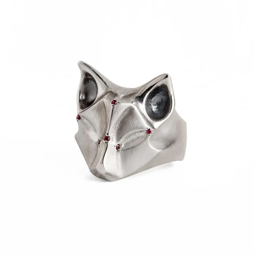 Fox Ring With Bronze Sapphire Adornment 1