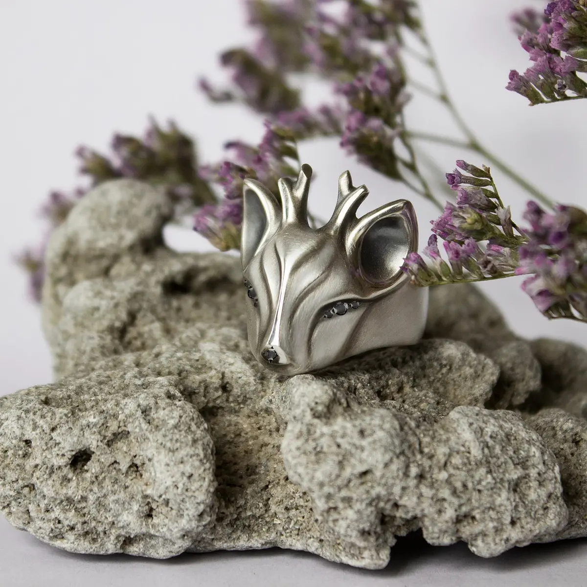 Deer Ring With Black Diamonds 1