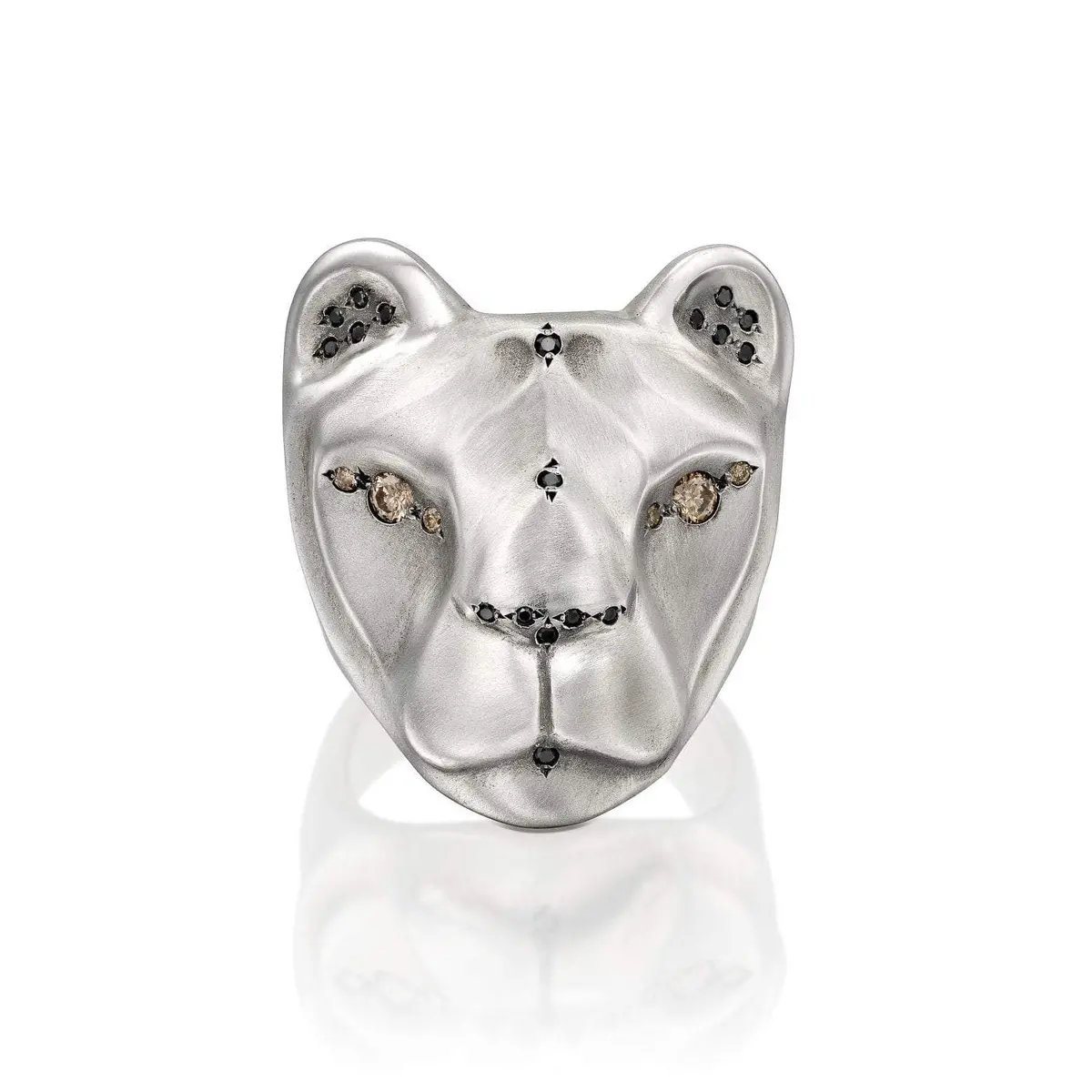 Lioness Ring, With Majestic Black & Champagne Diamonds 1