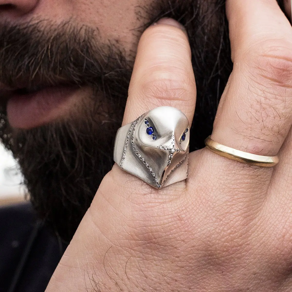 Royal Eagle Ring With Blue Sapphires And White Diamonds 3