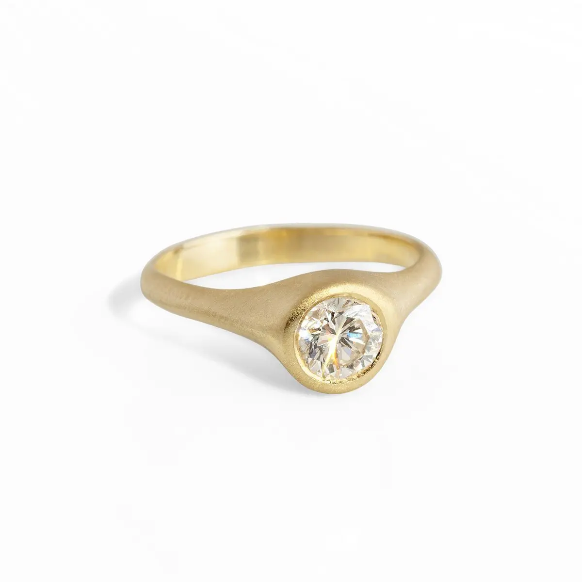 Round Asymmetric Bezel Ring 1