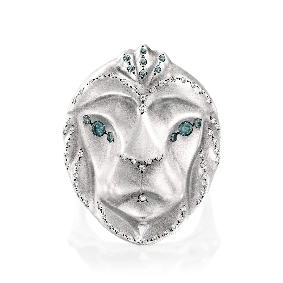 Royal Lion Ring With An Extravagant Diamond Setting 1