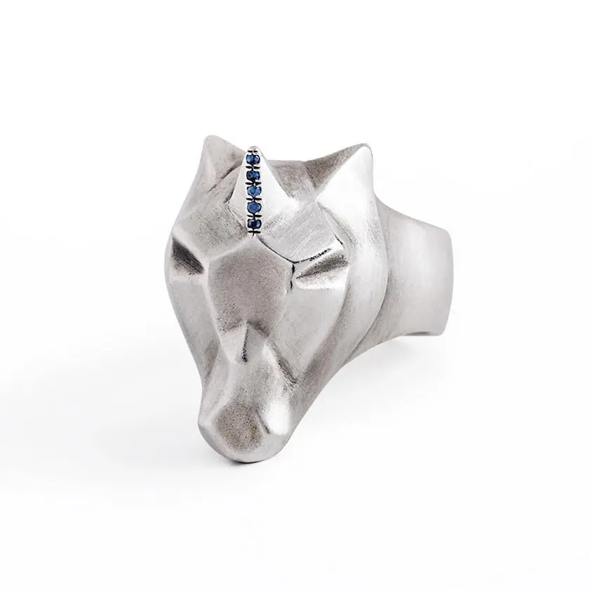 Unicorn Ring With Sapphire Setting 1