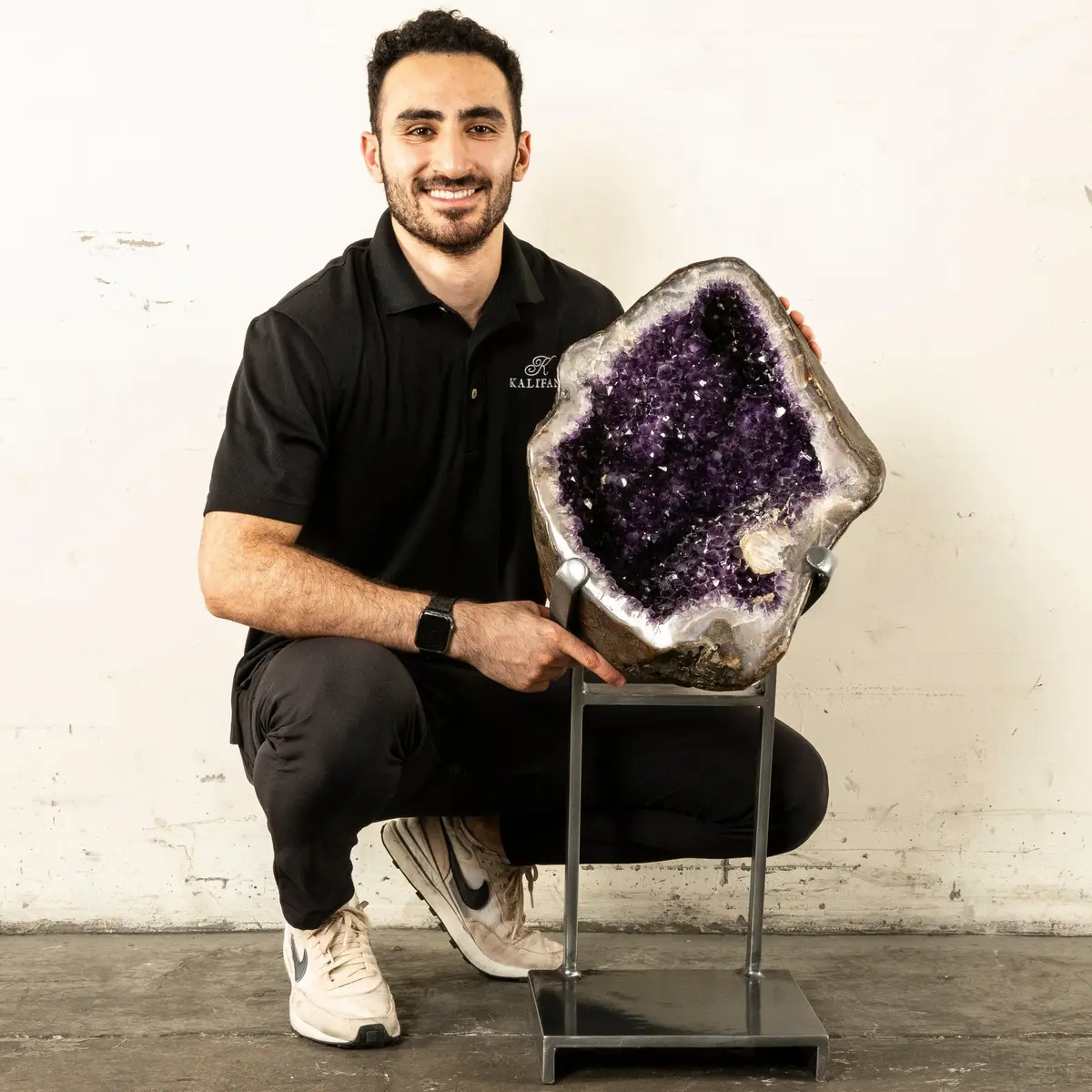 Amethyst Geode - 35 In. / 121 Lbs 1