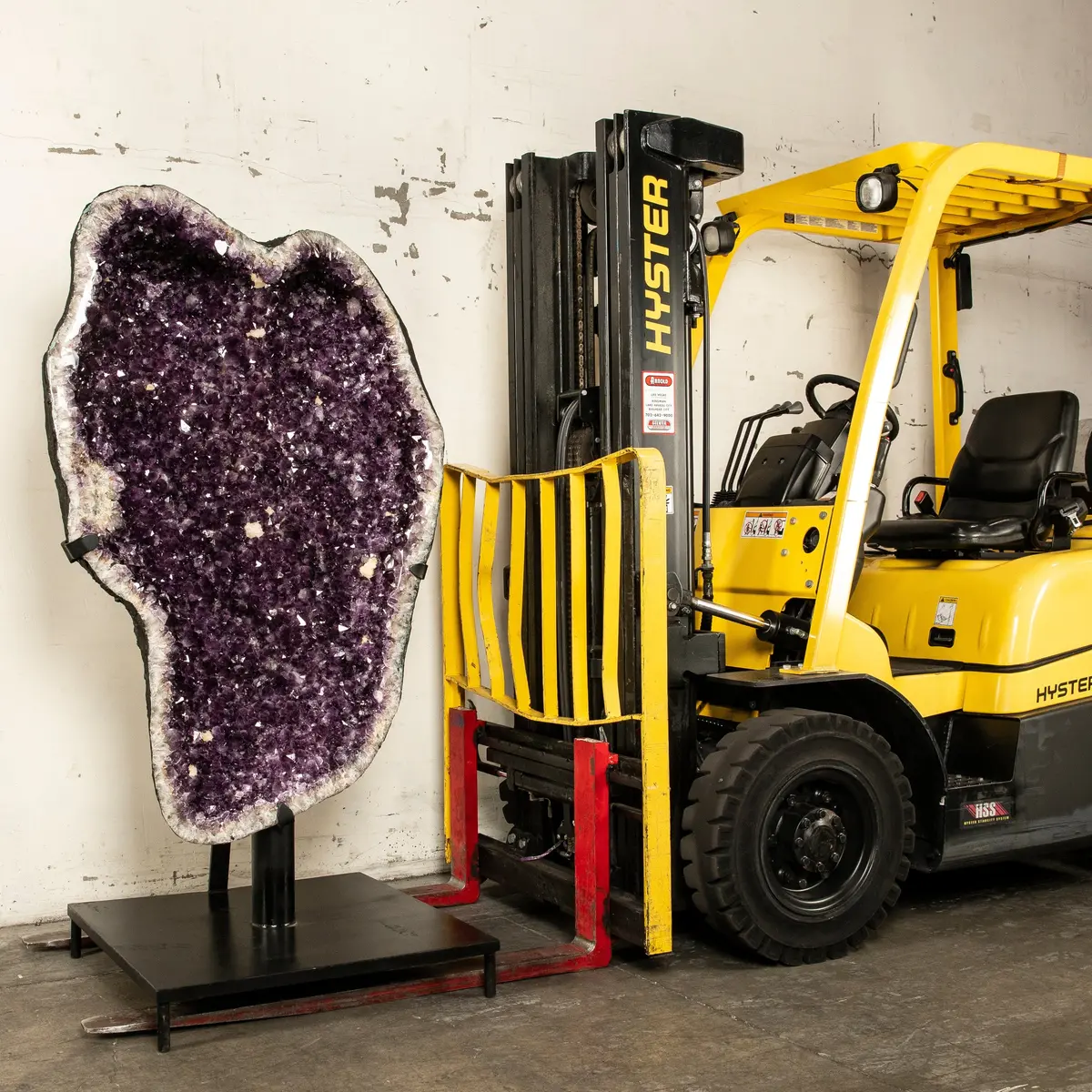 Amethyst Geode - 73 In. / 719 Lbs 1