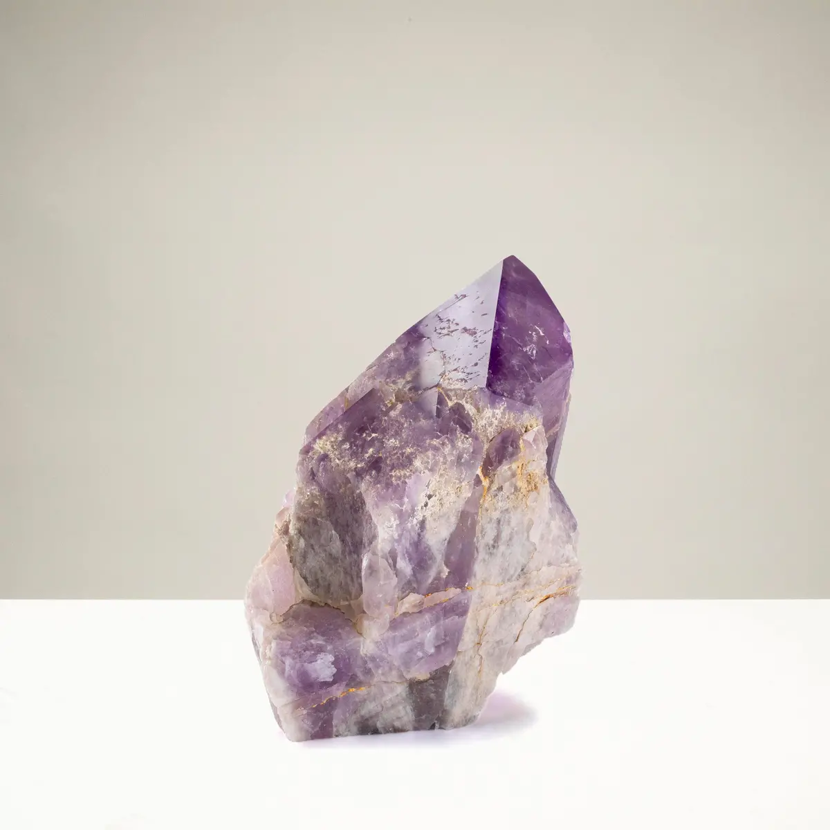 Brazilian Amethyst Point- 8" / 4,500 Grams 1