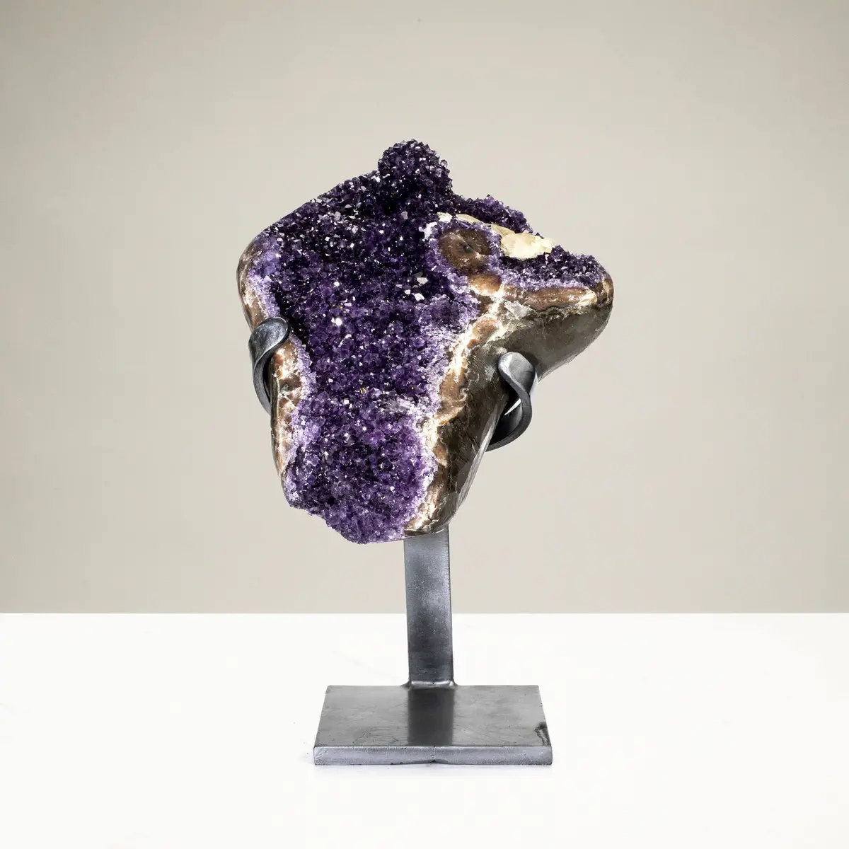 Uruguayan Amethyst Geode On Custom Stand - 25.8 Lbs / 16 In. 1