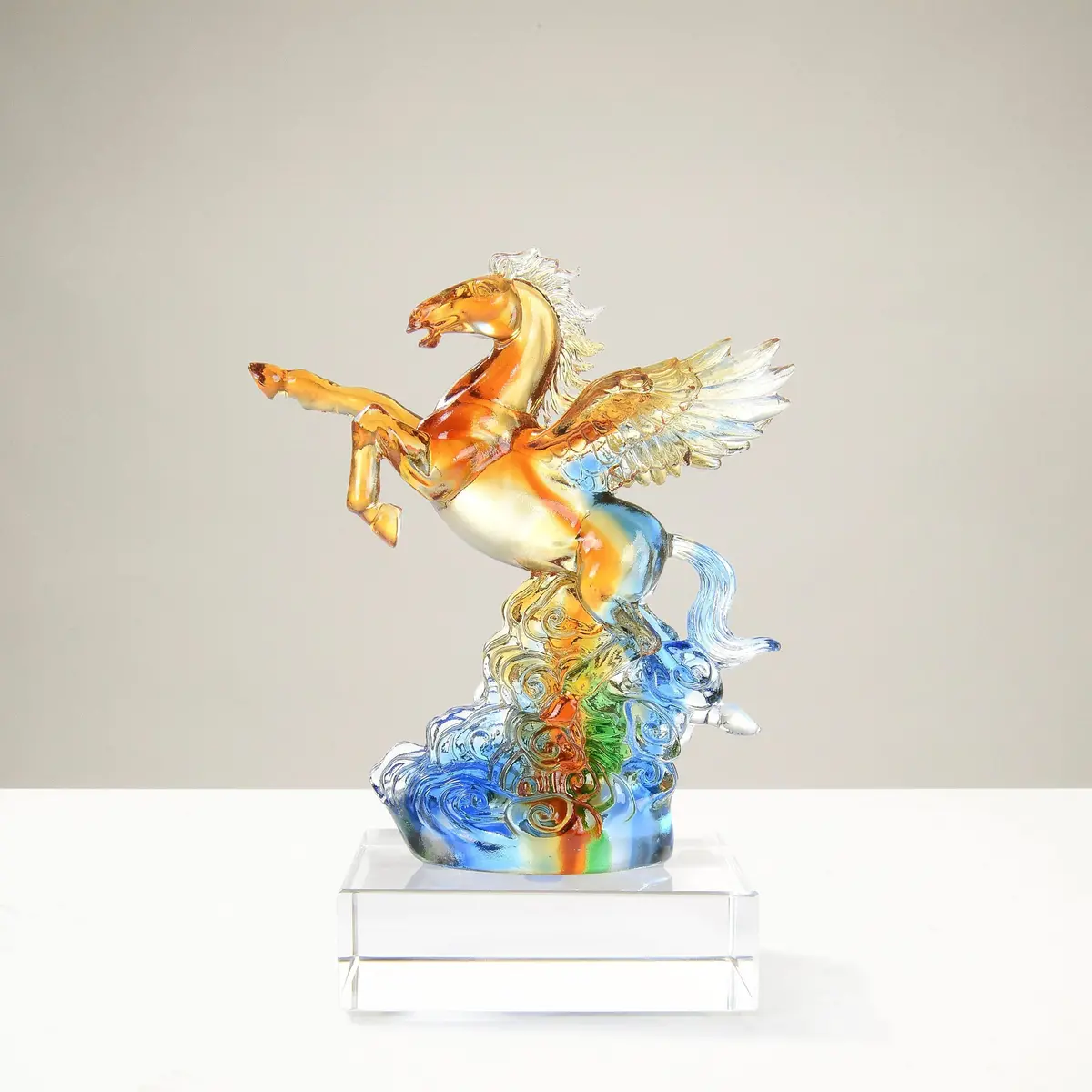 Graceful Pegasus Crystal Carving With Detachable Base - A Symbol Of Freedom And Imagination 1
