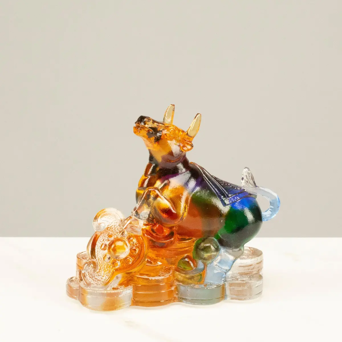 Strong Ox Crystal Carving - A Symbol Of Determination And Persistence 1