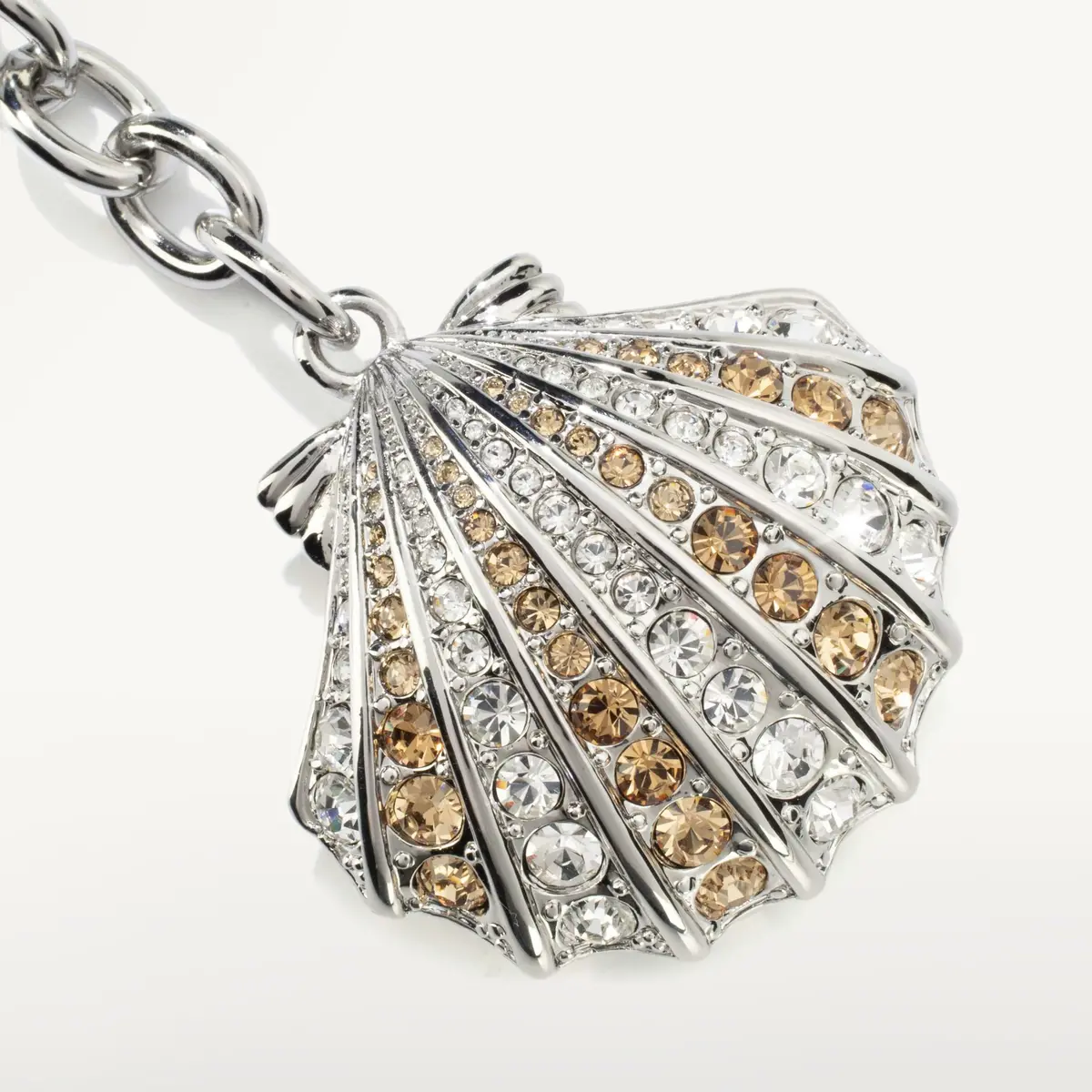 Clamshell Keychain Made With Swarovski Crystals 1