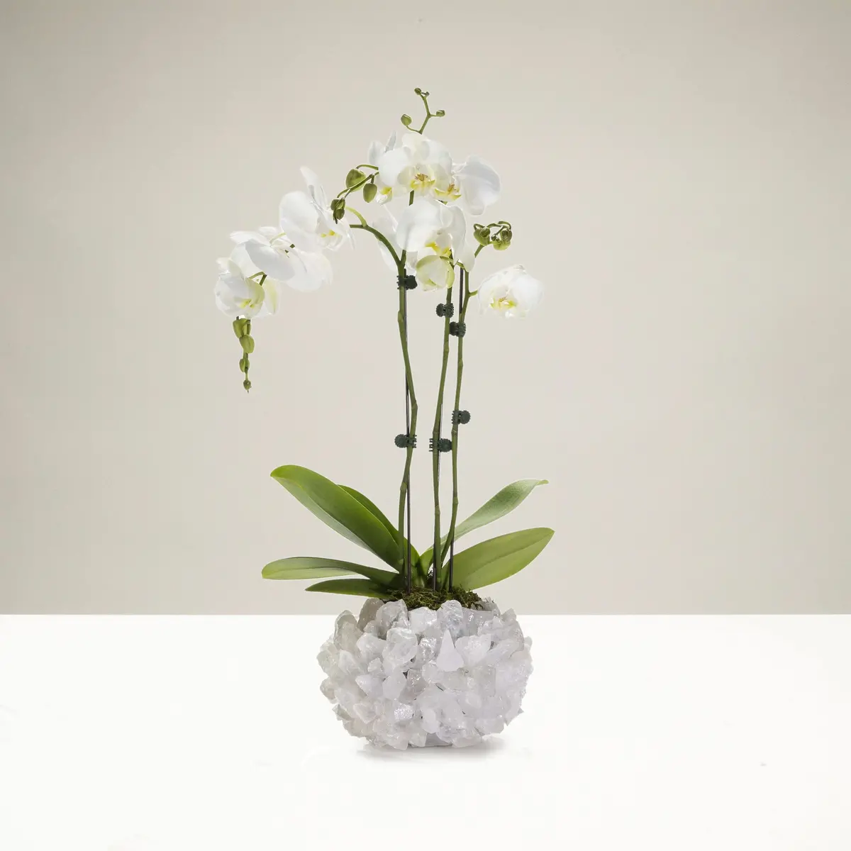 Clear Quartz Gemstone Vase 1