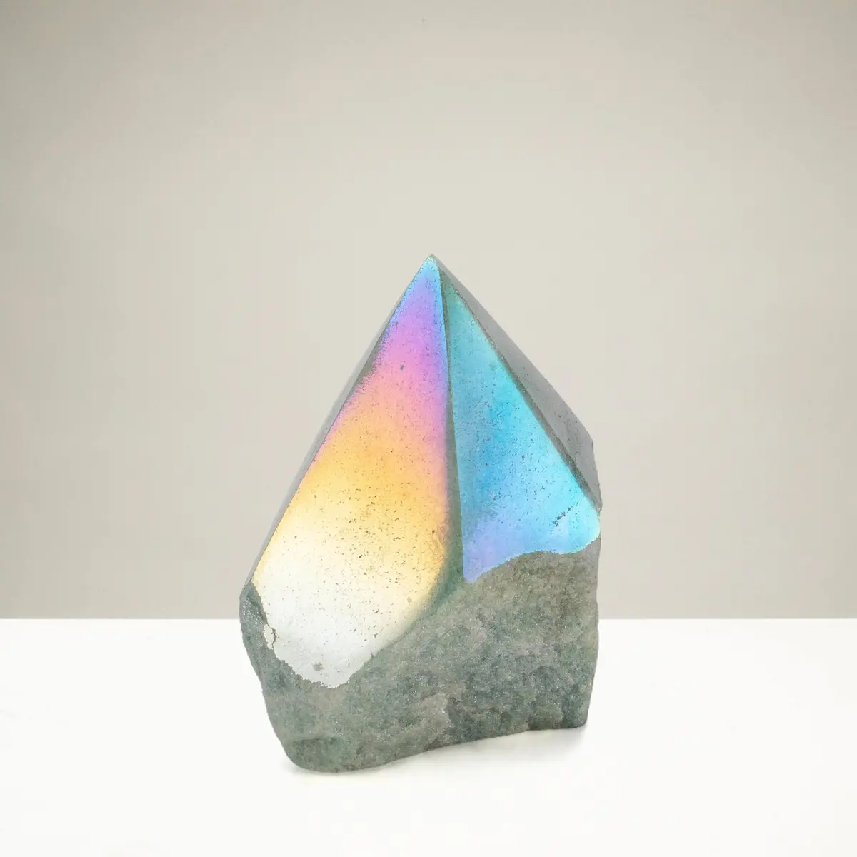 Aura Borealis Green Quartz Point - 100 G 1