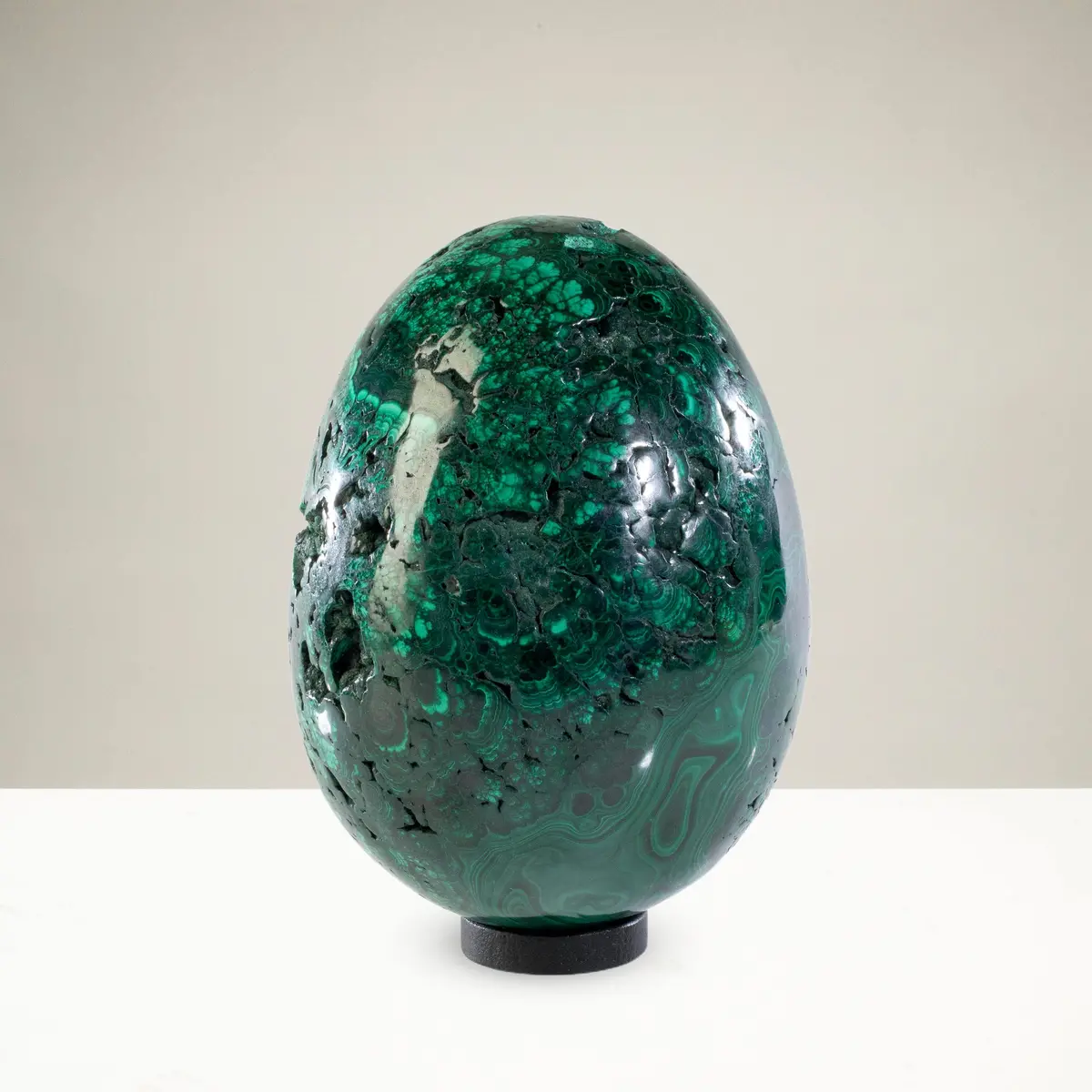 Malachite Egg Carving 5" / 5,780G 1