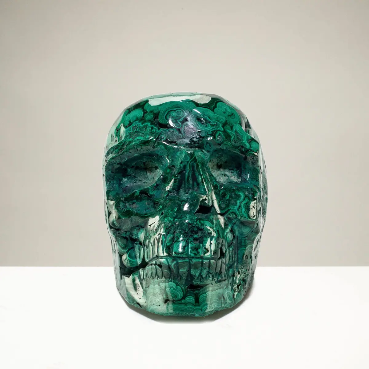 Malachite Skull Carving 6.5" / 3,650G 1