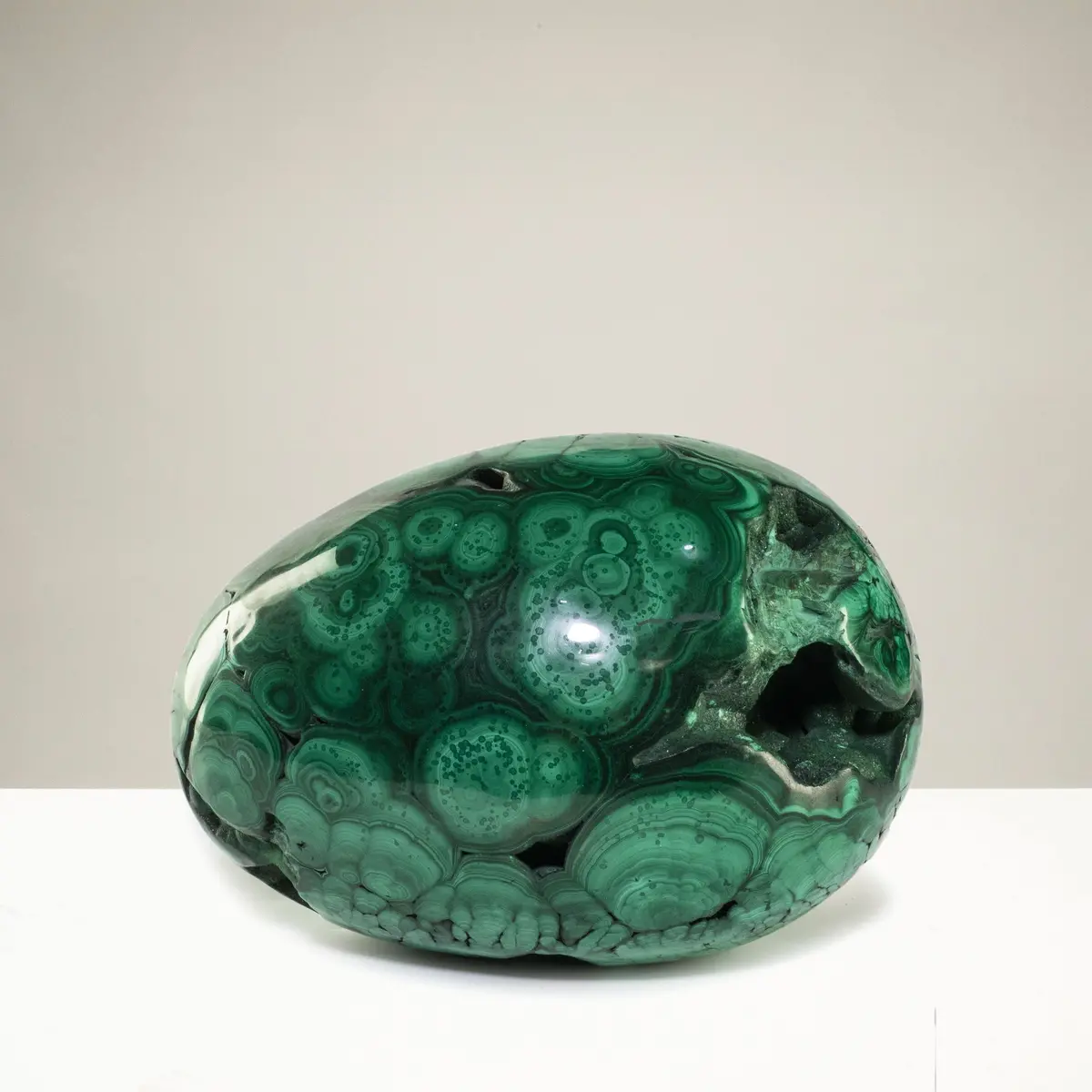 Rare Natural Green Malachite Egg Carving From Congo - 7.5 In / 12.6 Lbs 1