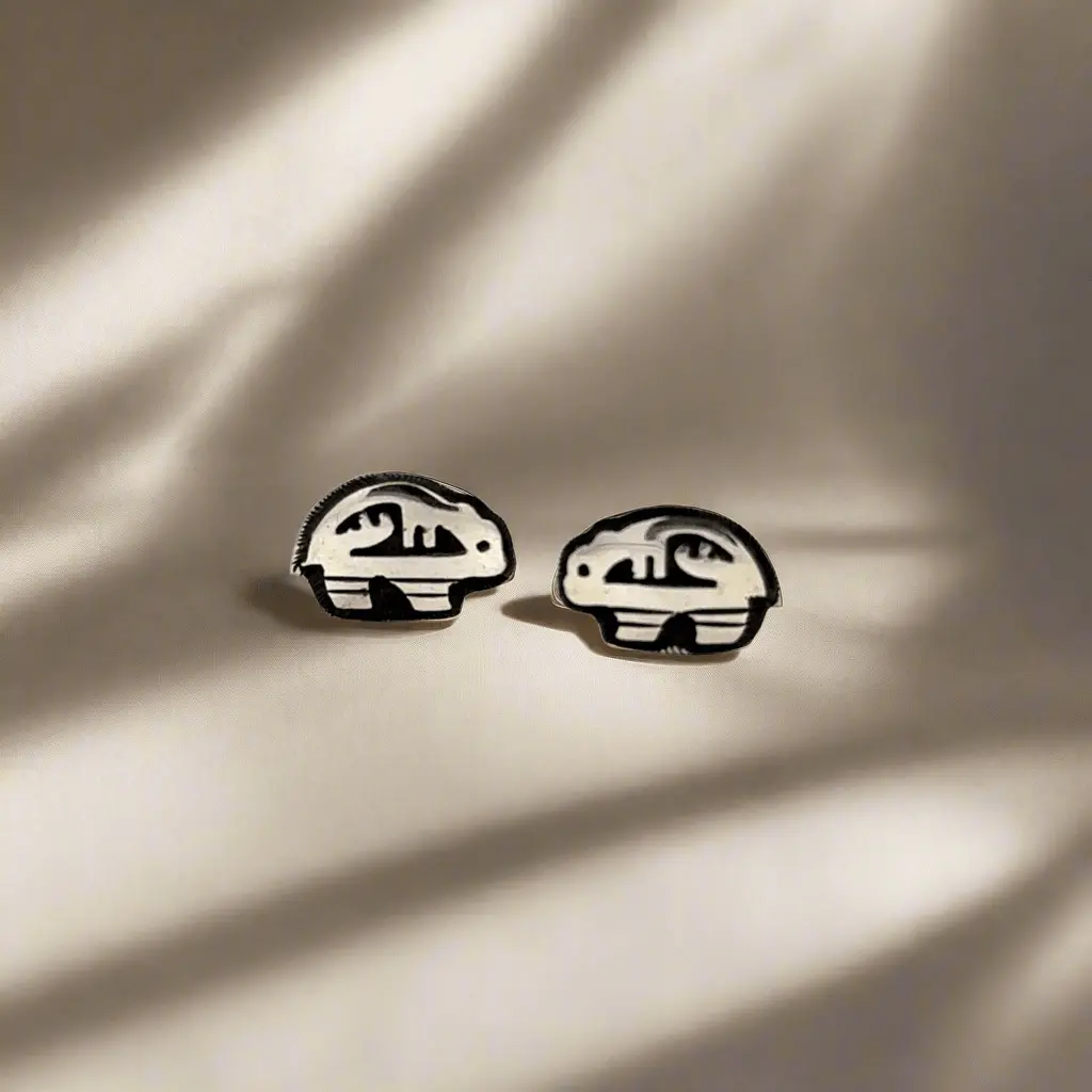 Hopi Bear Usa Native American Made 925 Sterling Silver Earrings With Stud Backing 1