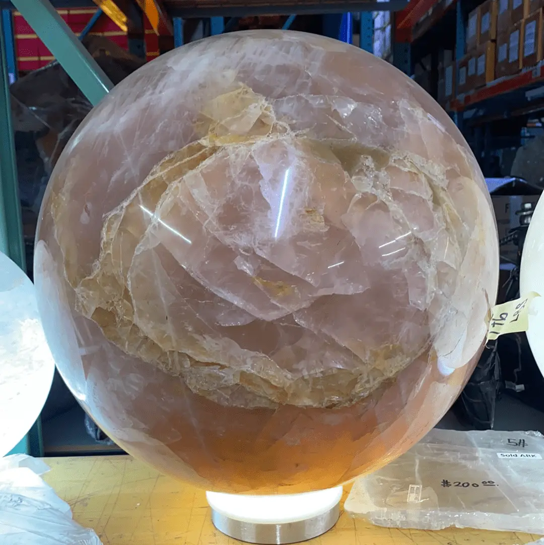Sq30000.001 - Rose Quartz Sphere With Chloride - Brazil 80 Kg, 176 Lbs 1