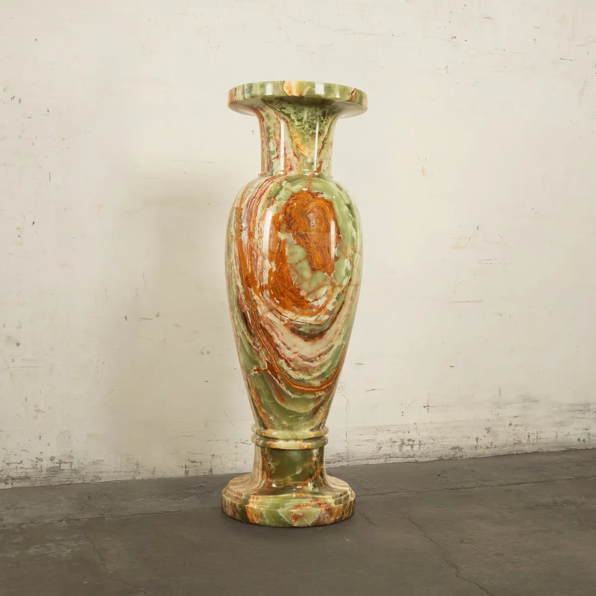 Pakistan Green Onyx Vase - 60" 1