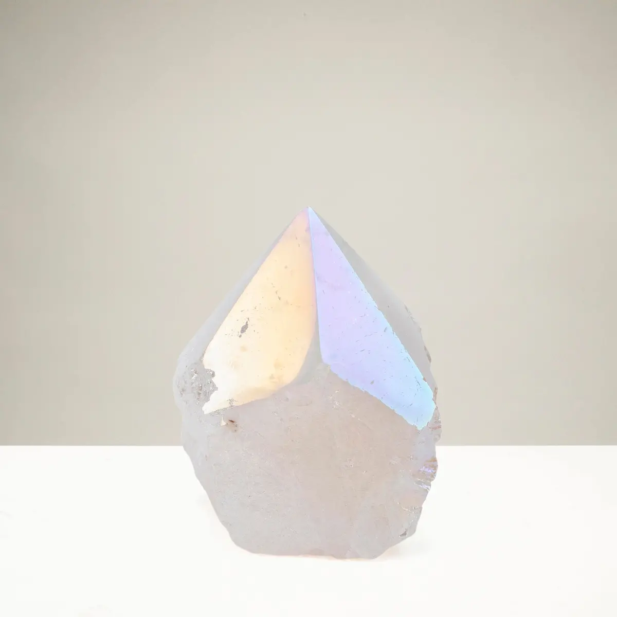 Aura Borealis Quartz Point - 180 G 1