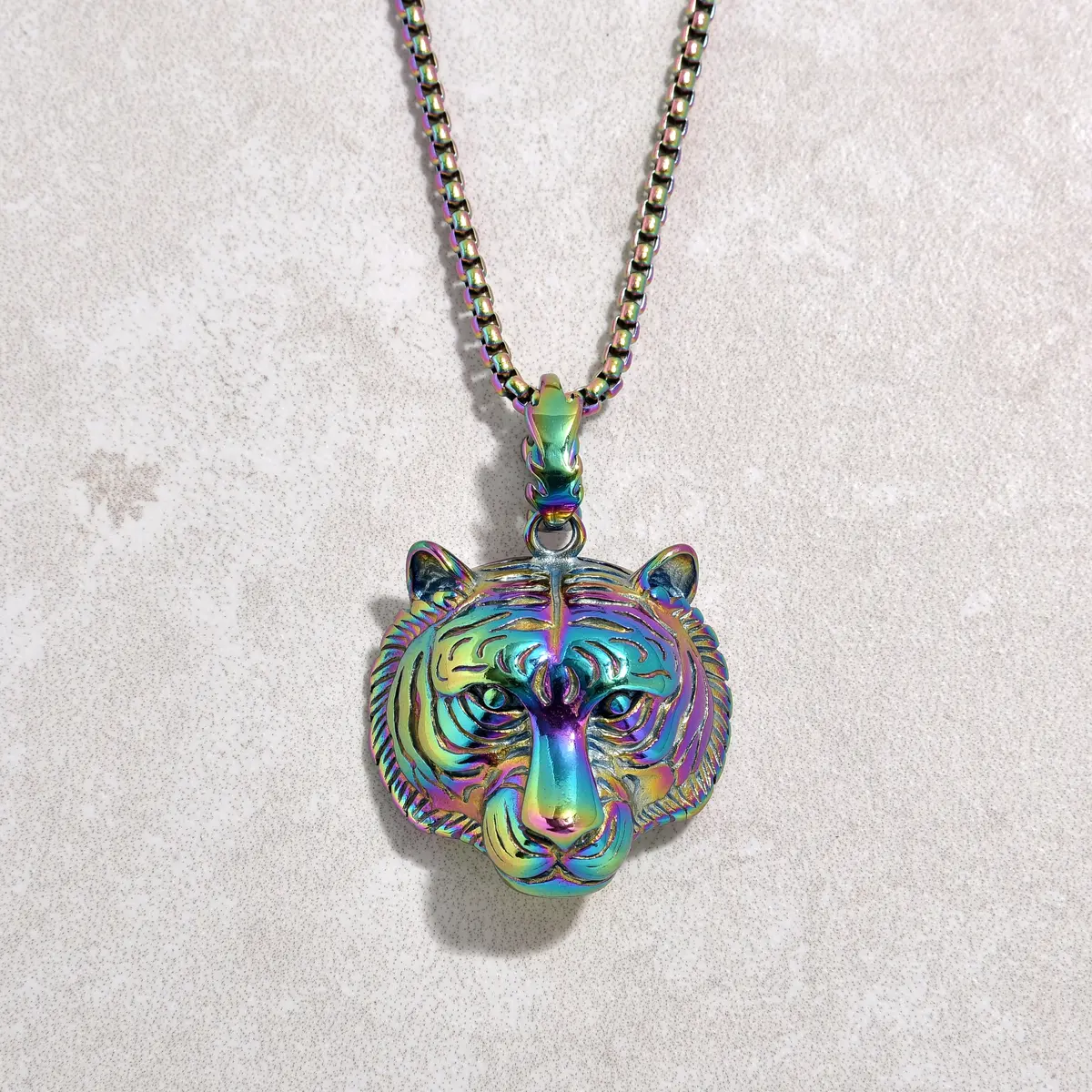 Aurora Borealis Tiger Steel Hearts Necklace 1