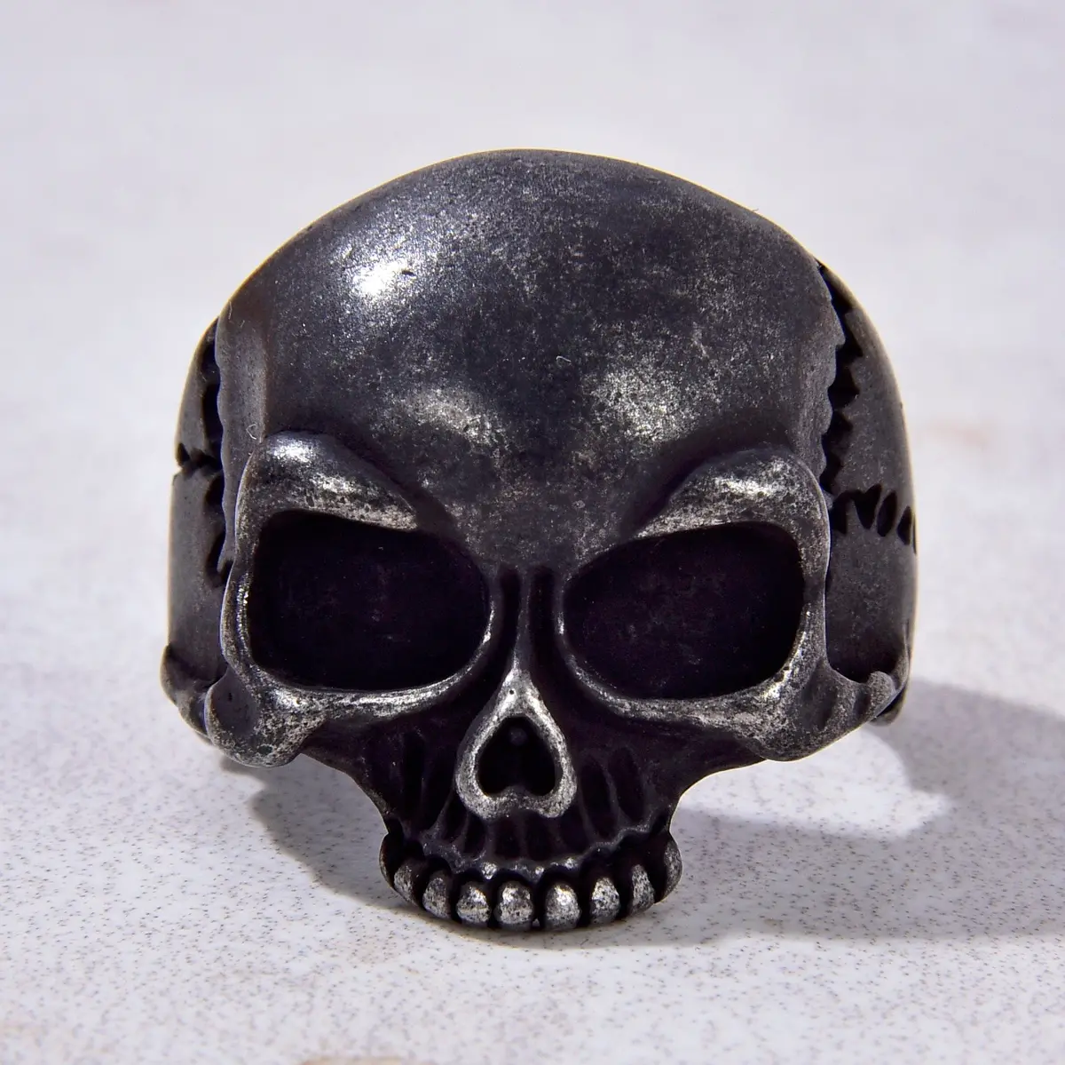 Black Classic Cast Skull Steel Hearts Ring 1