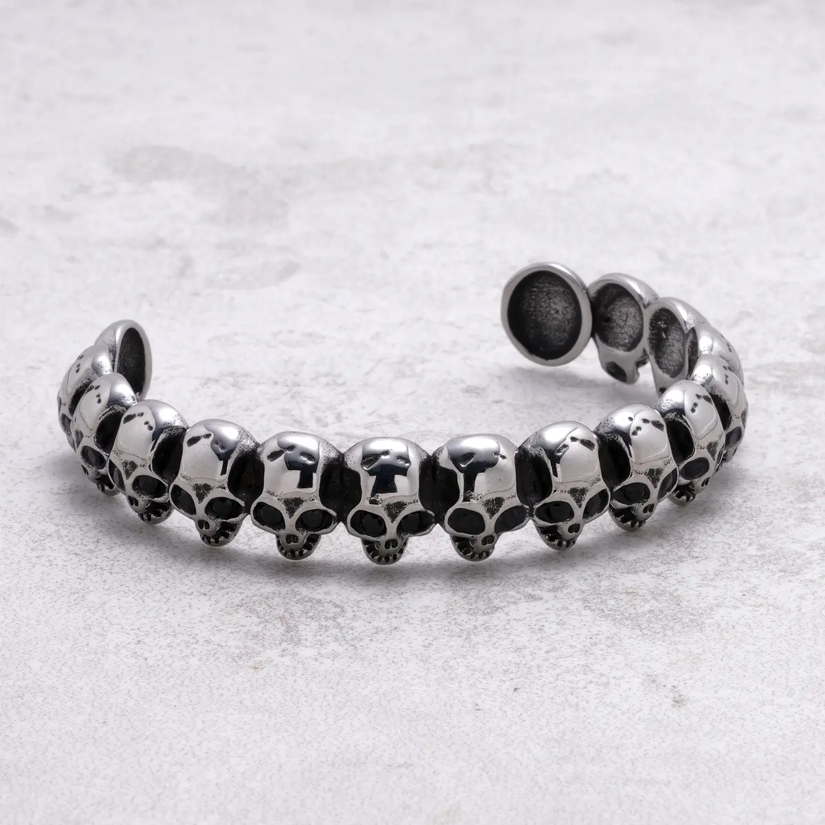 Black Eye Skull Steel Hearts Cuff 1