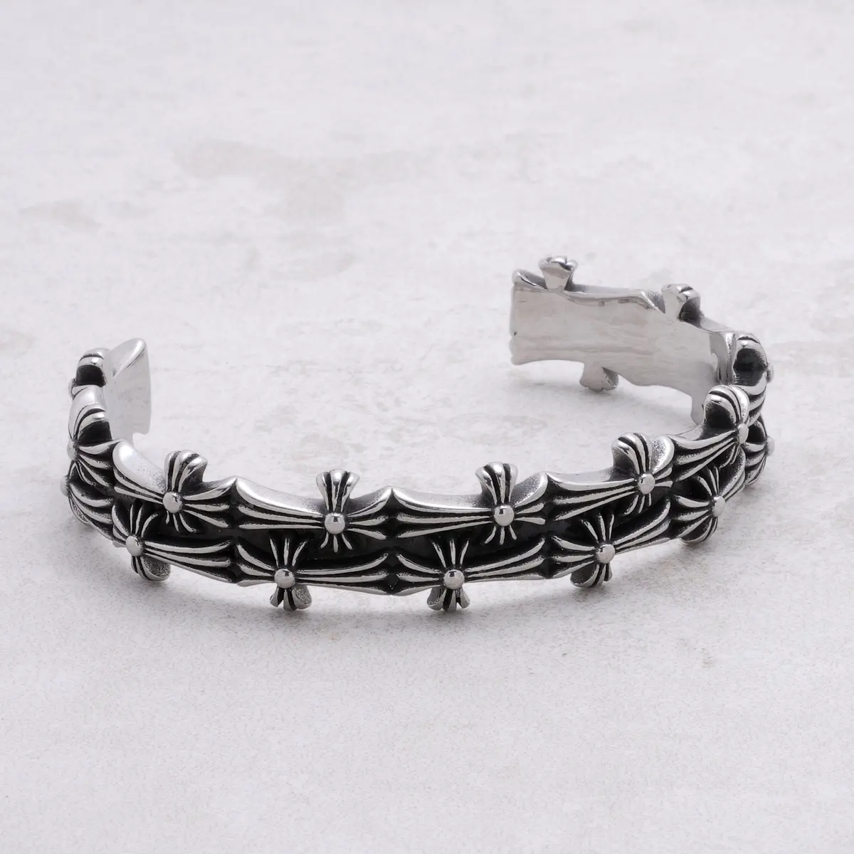 Grave Mind Steel Hearts Cuff 1