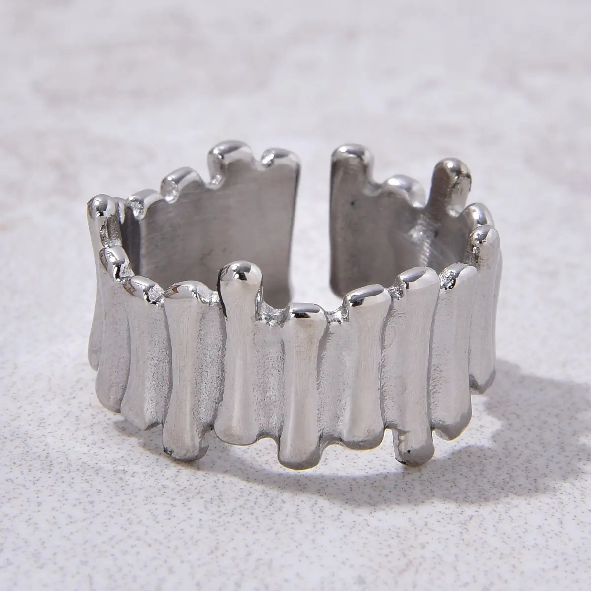 Silver Barrier Steel Hearts Ring 1