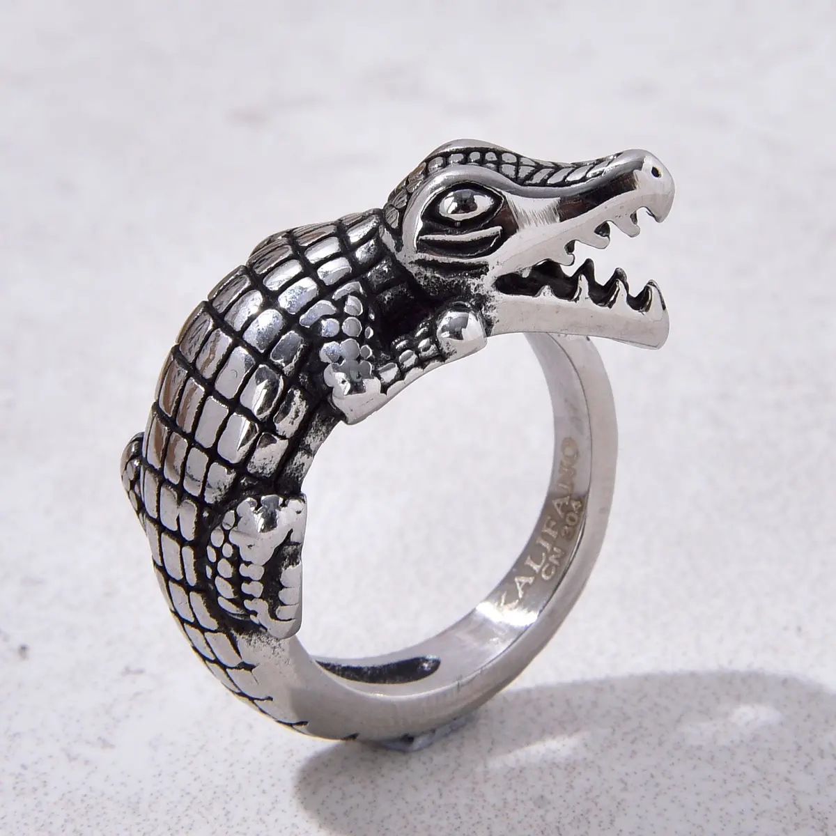 Silver Crocodile Steel Hearts Ring 1