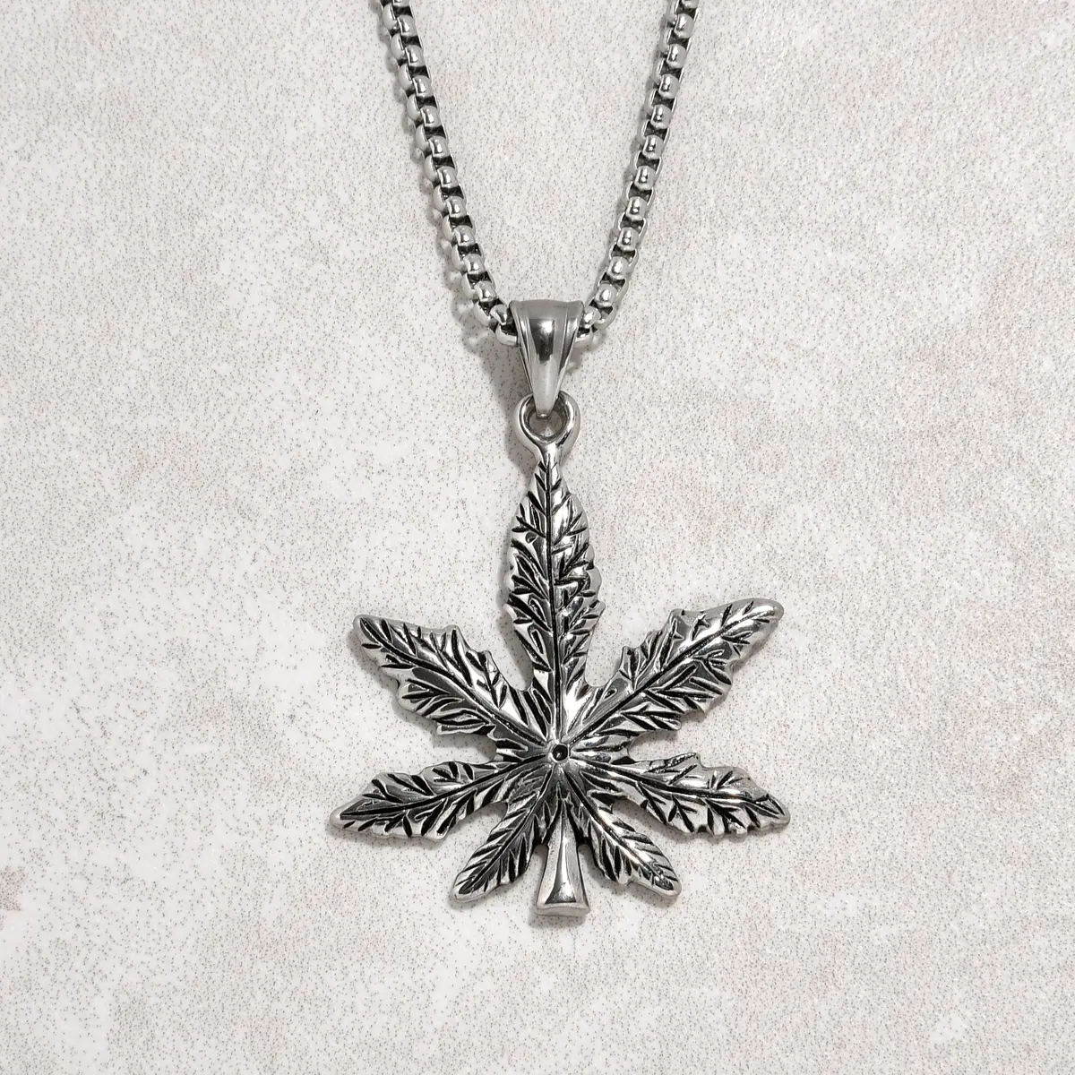 Silver Hemp Leaf Steel Hearts Necklace 1