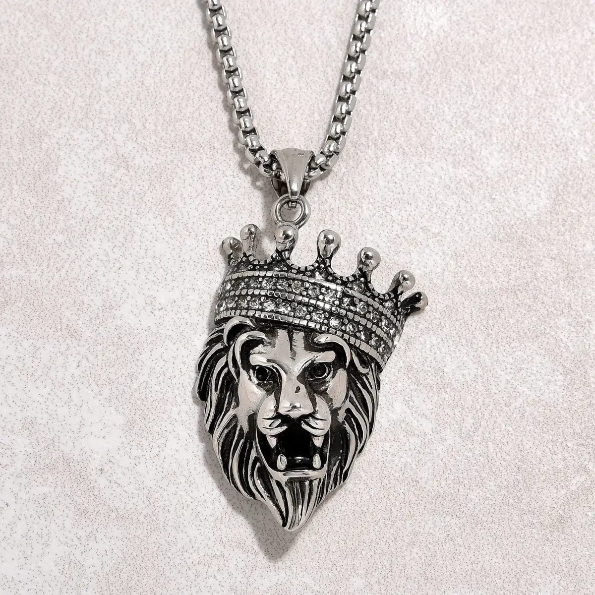 Silver Lion Steel Hearts Necklace 1
