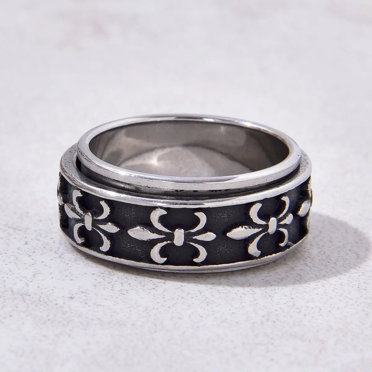 Silver Rotatable Punk Steel Hearts Ring 1