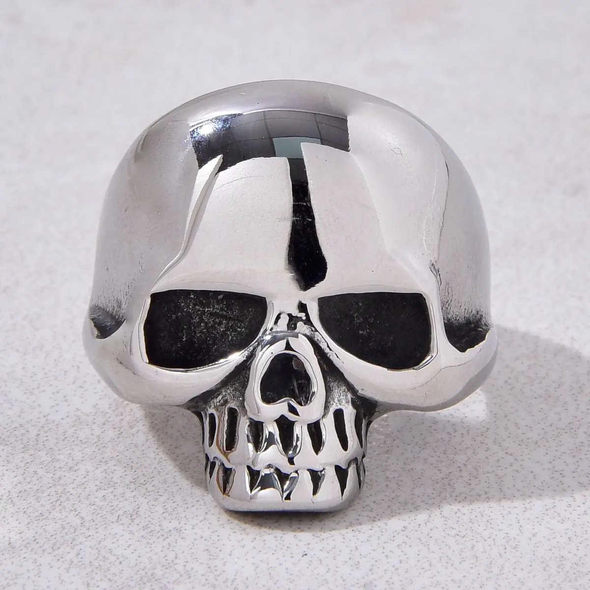 Silver Skull Steel Hearts Ring 1