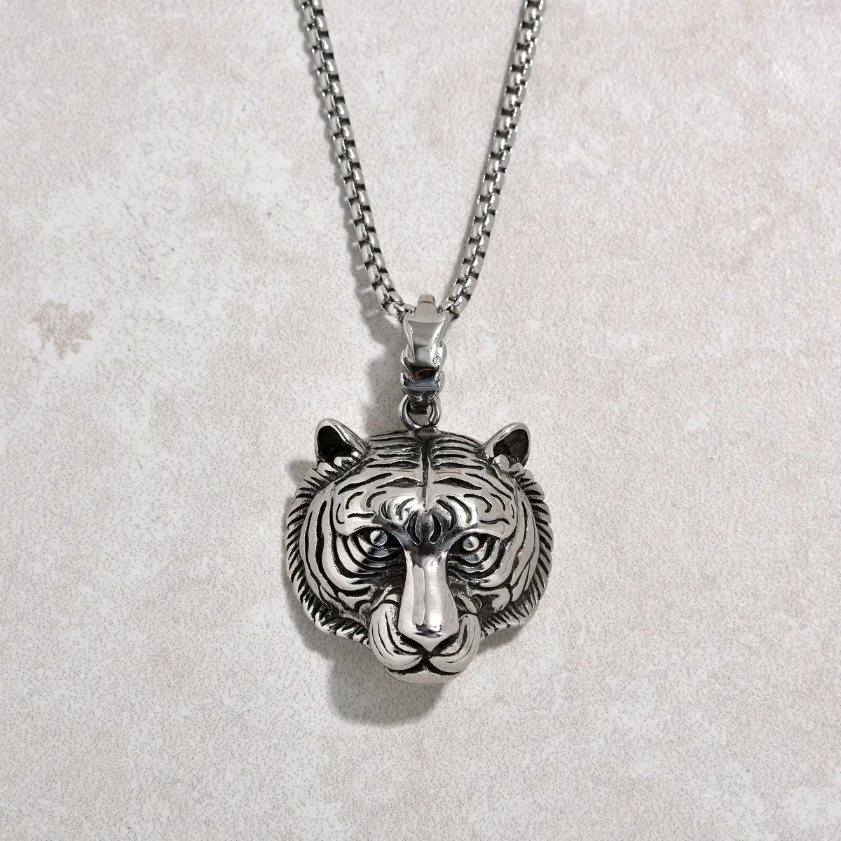 Silver Tiger Steel Hearts Necklace 1