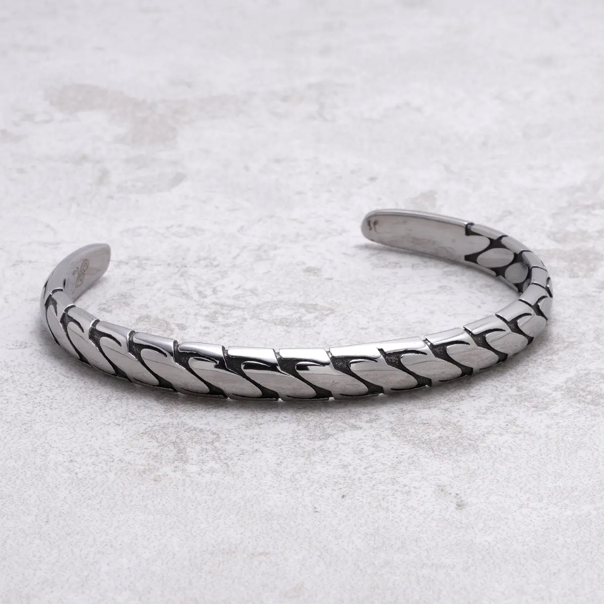 Twisted Rope Steel Hearts Cuff 1