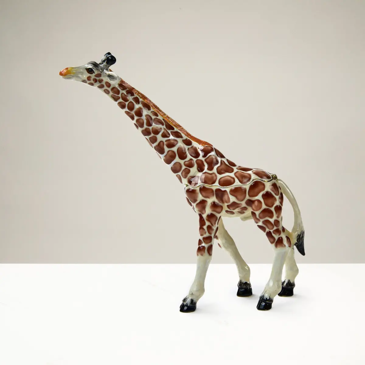 Giraffe Figurine Keepsake Box Made With Crystals 1