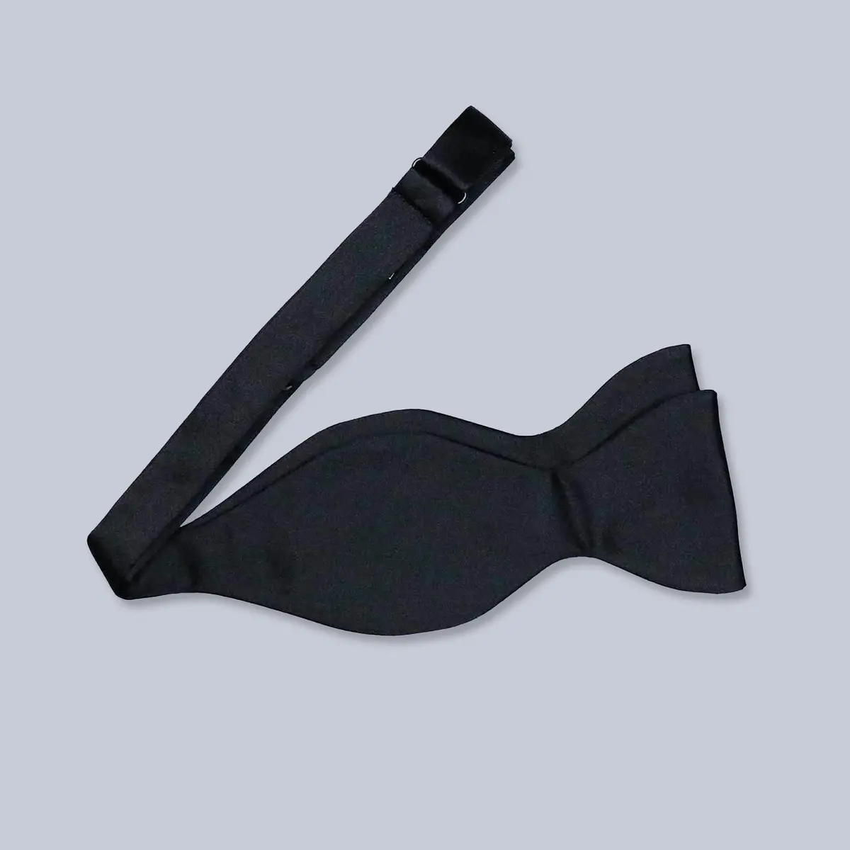 Midnight Blue Silk Regular Bow Tie 1