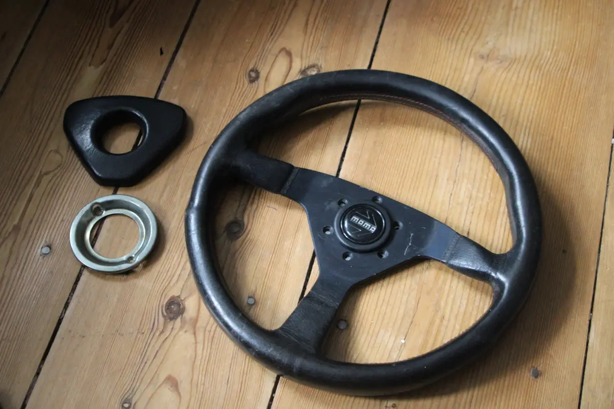 Momo Monte Carlo V35 Leather Steering Wheel With Cover 2